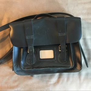 dr martens nylon messenger bag